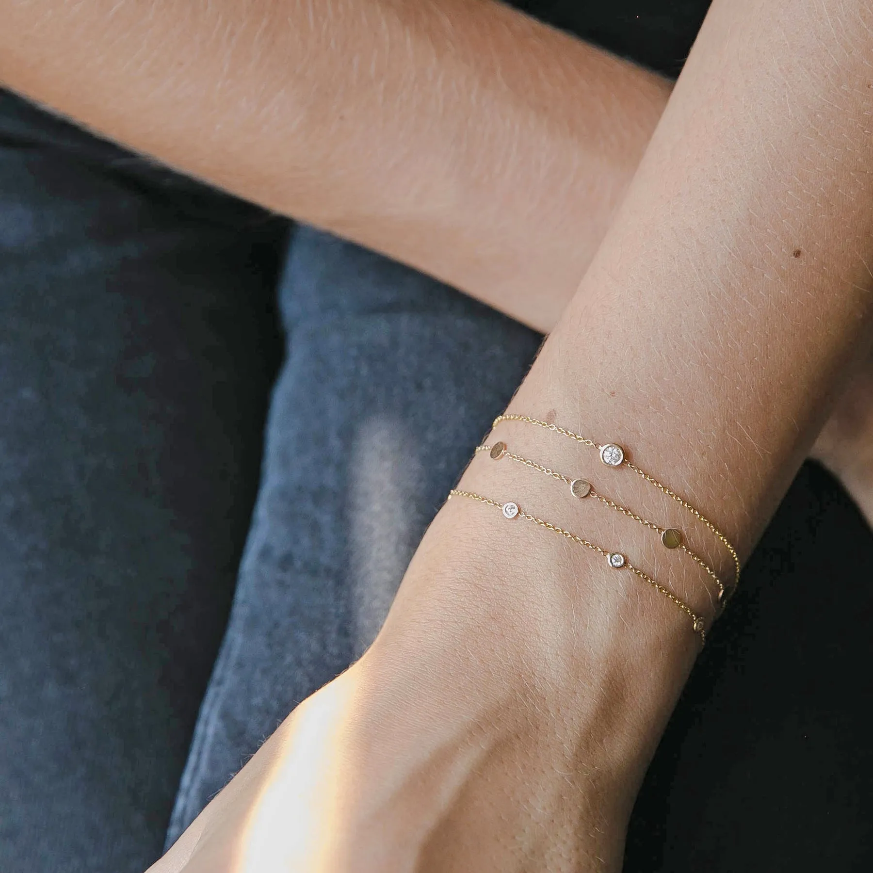 14k 5 Itty Bitty Gold Disc Station Bracelet