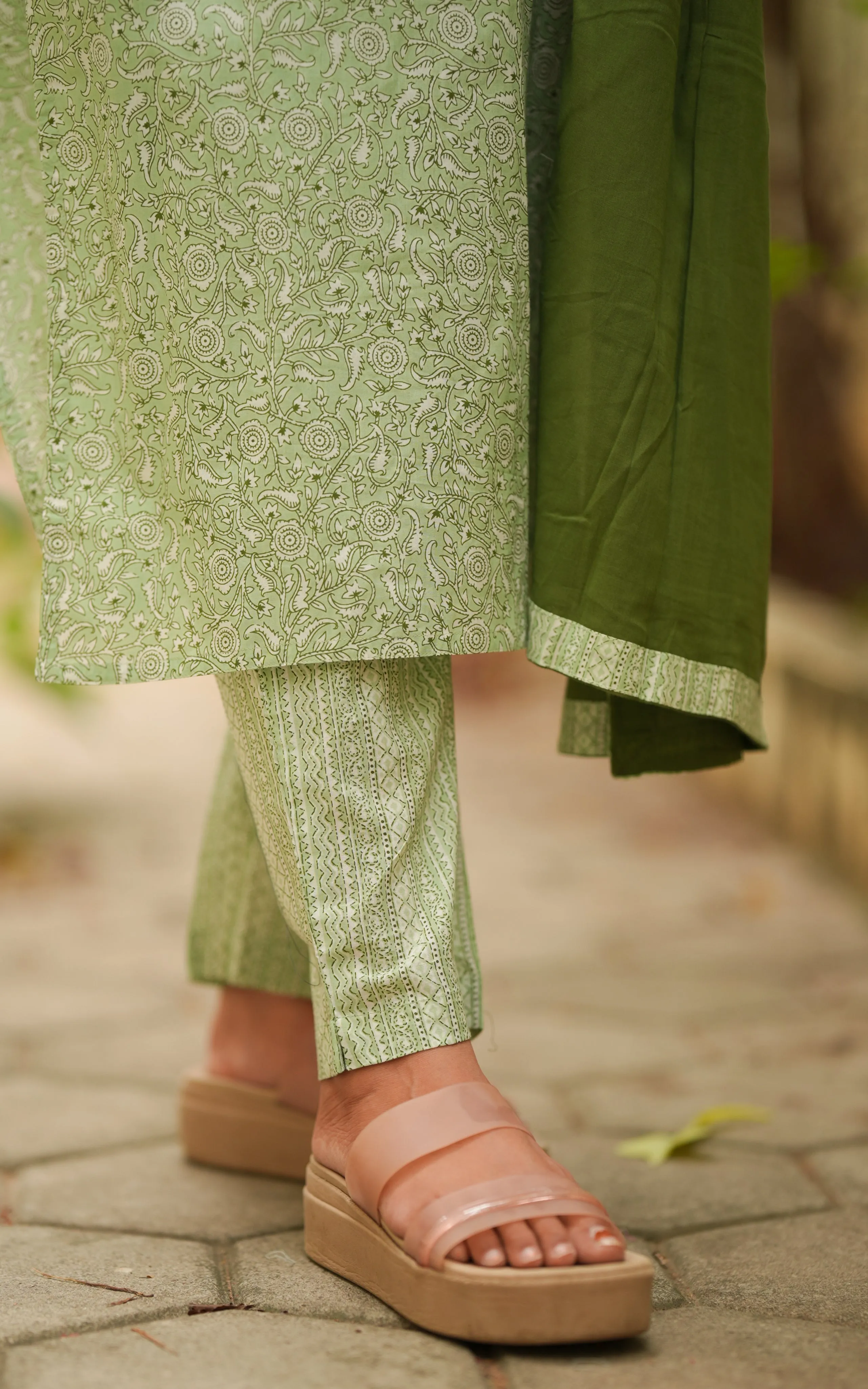 Bhuvi Green (Kurti Pant Dupatta)