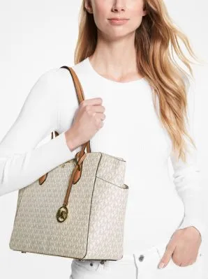 Marilyn Medium Logo Tote Bag